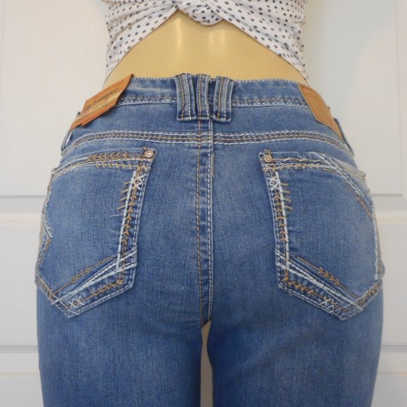NEW Amethyst Jeans Distressed Boot Cut Denim Size 13 - Picture 4 of 13
